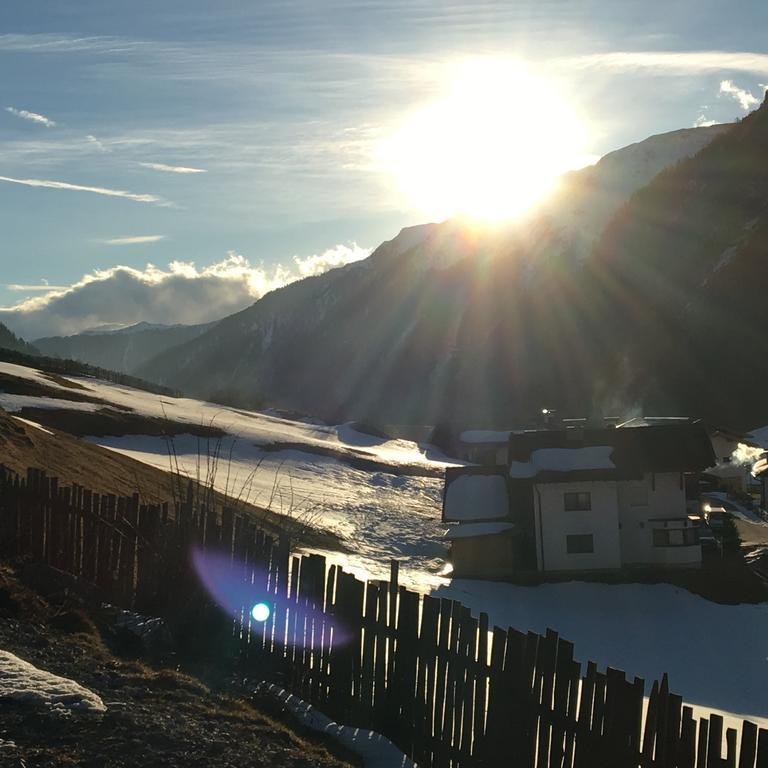 Sankt Sigmund im Sellrain Pension Alpenrose מראה חיצוני תמונה