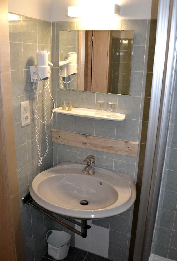 Sankt Sigmund im Sellrain Pension Alpenrose מראה חיצוני תמונה